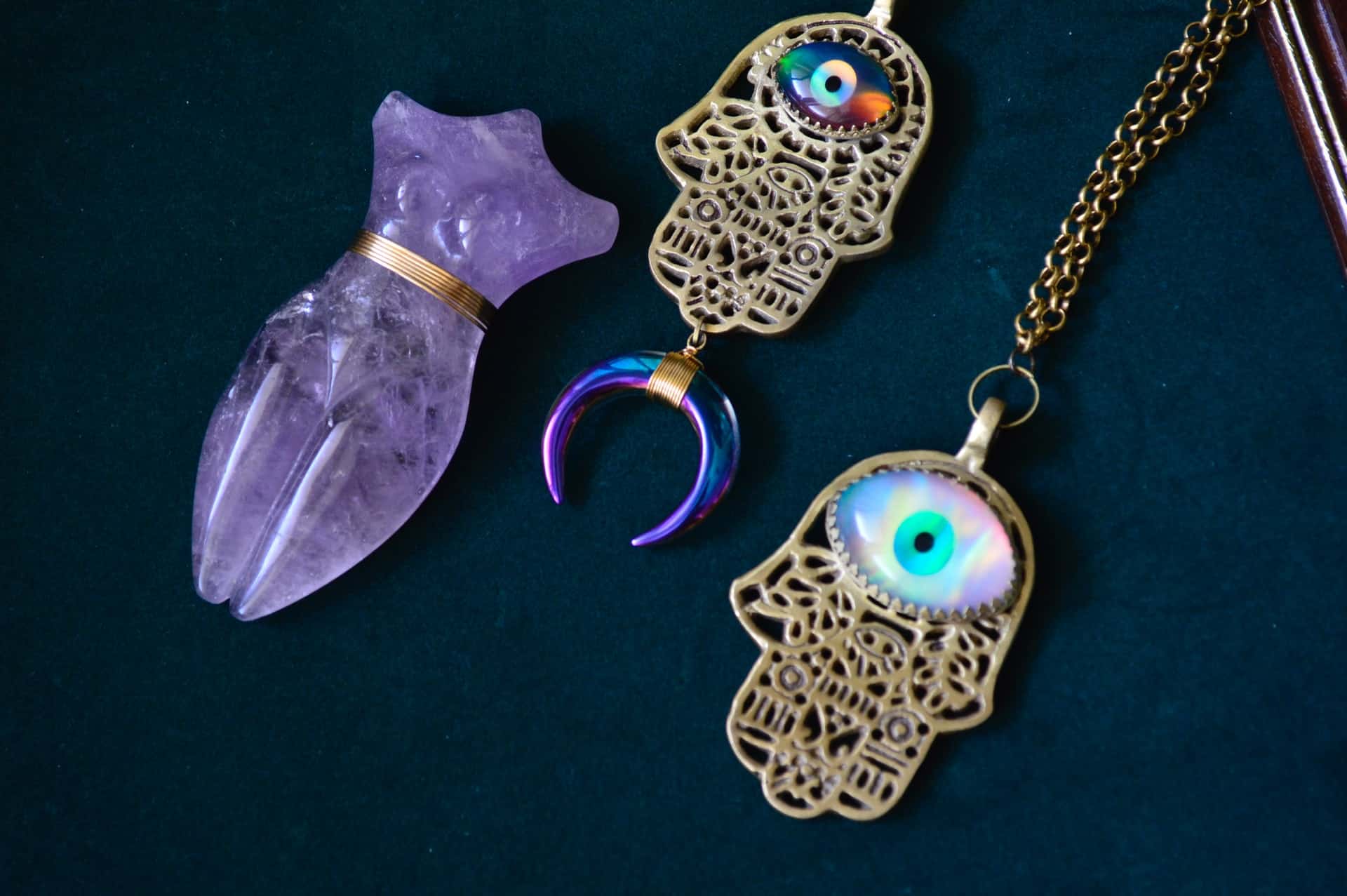 What Makes Evil Eye Jewelry and Hamsa Jewelry So Powerful?