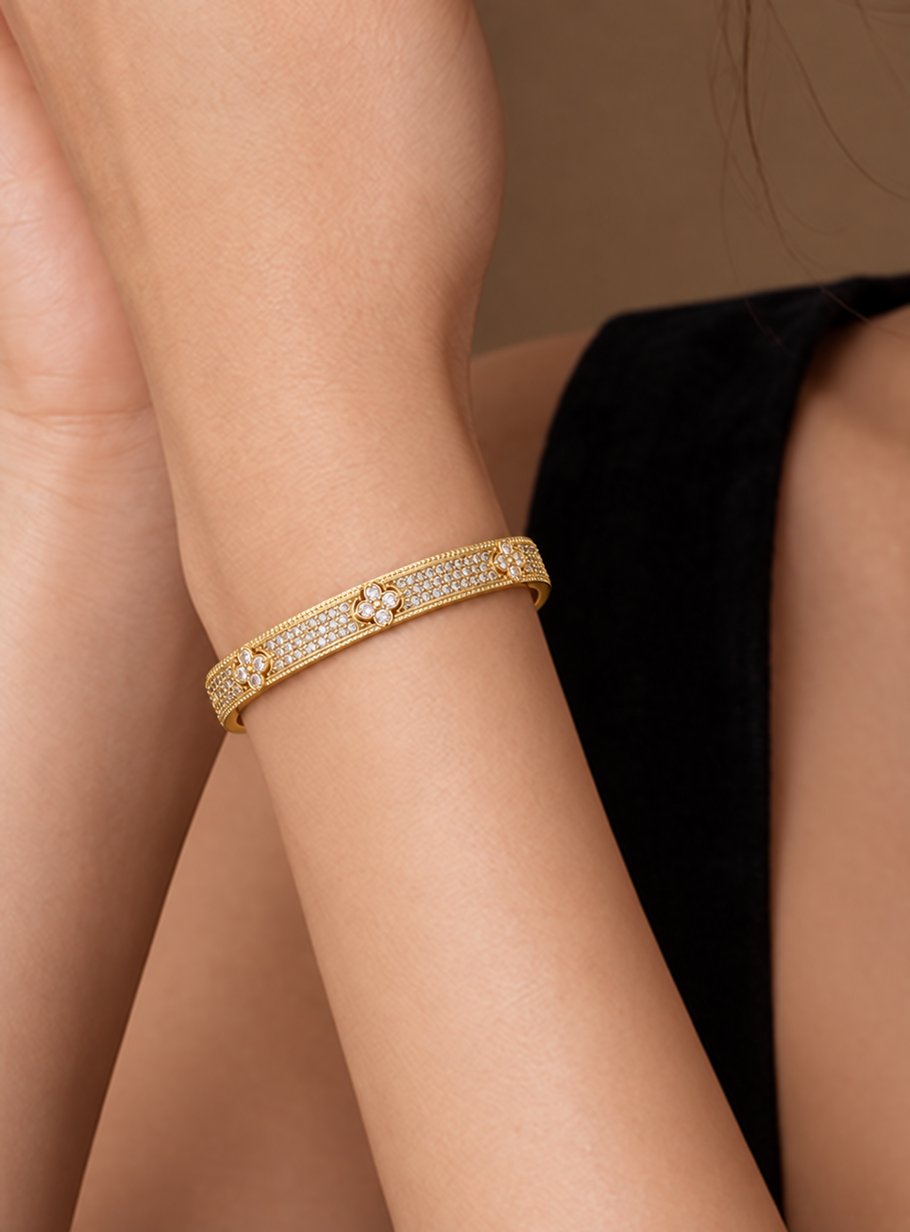 Gold Fleur Pavé Bangle