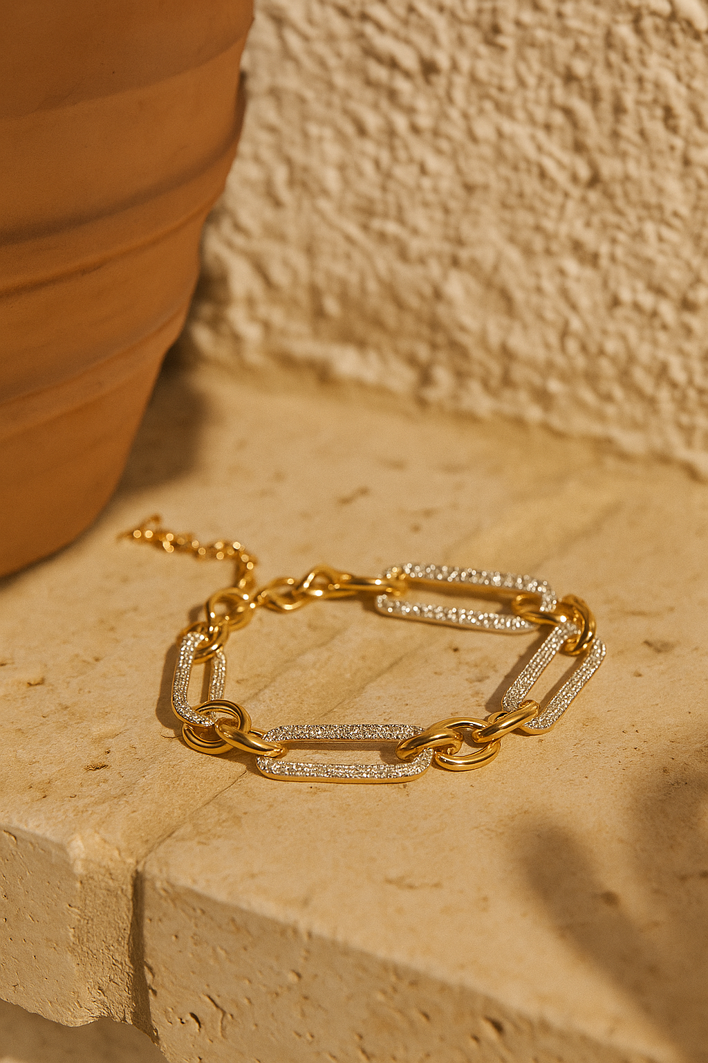 Chic and Glam Chain Bracelet