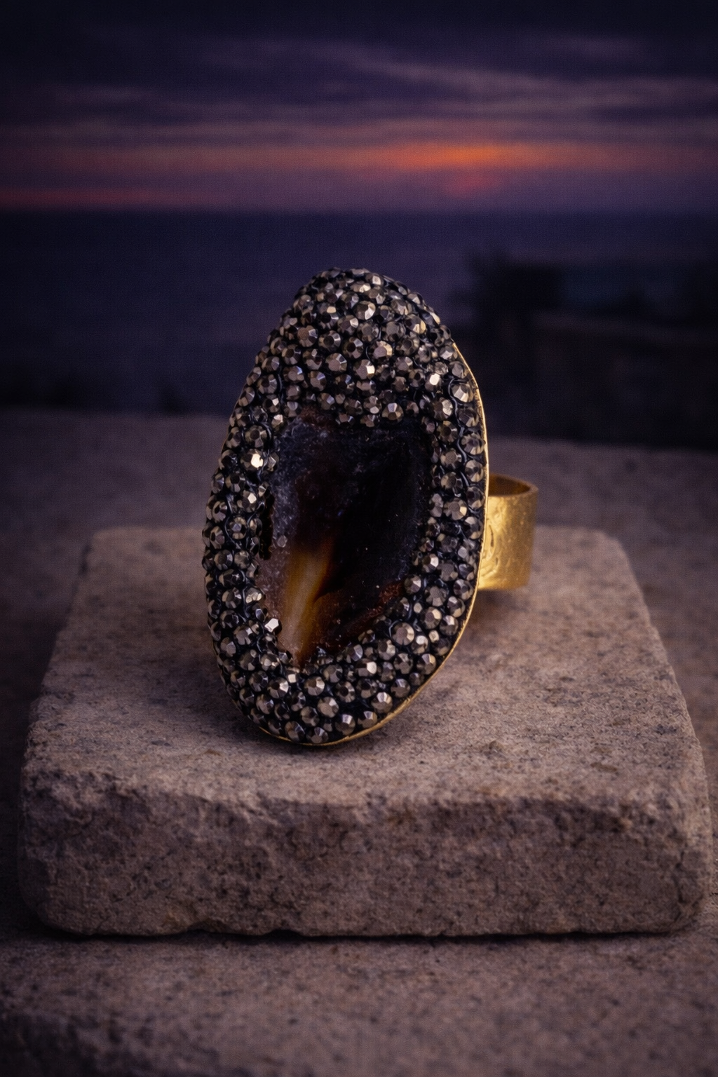 Saelira Eventide Ring