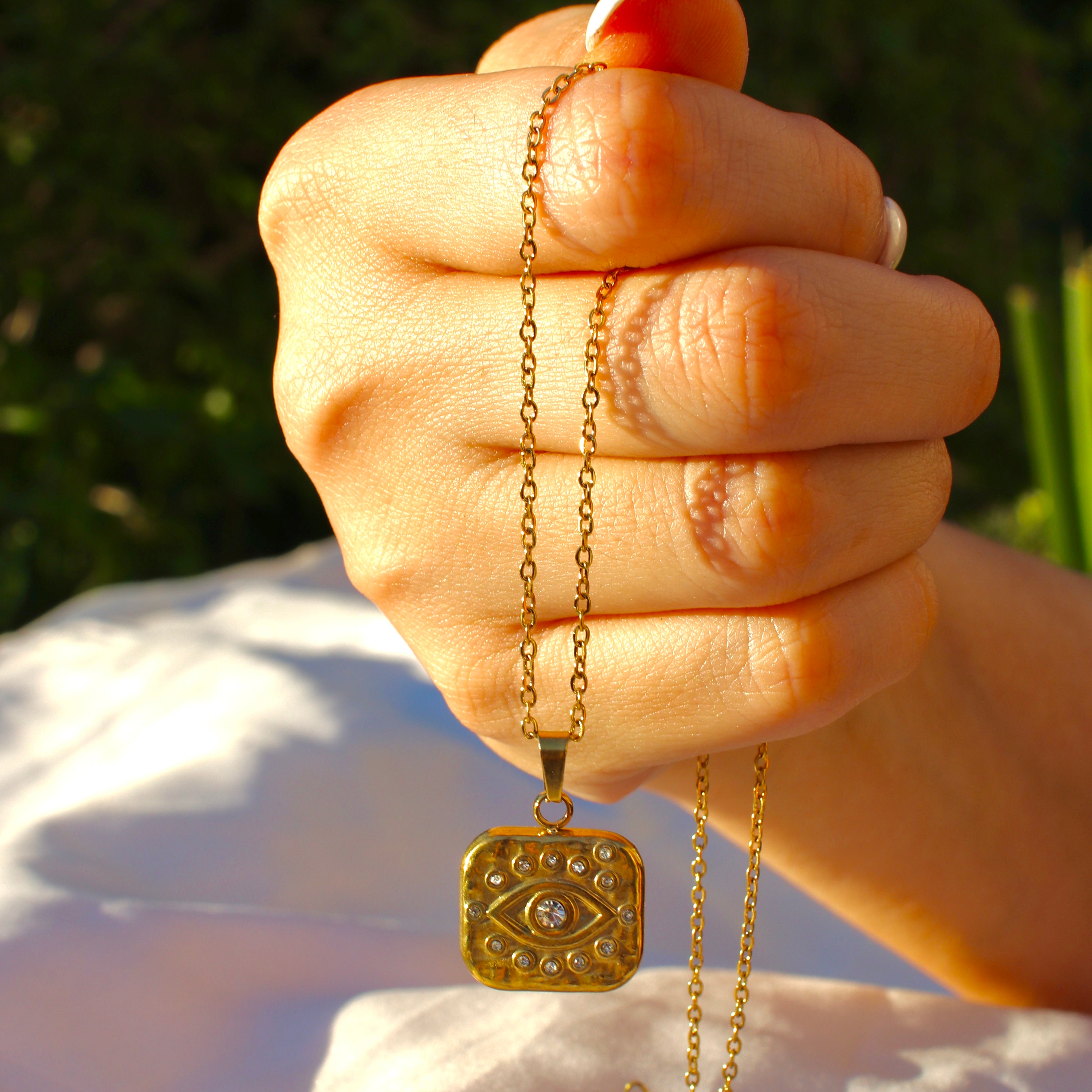 Vintage Style Moon Eye Necklace