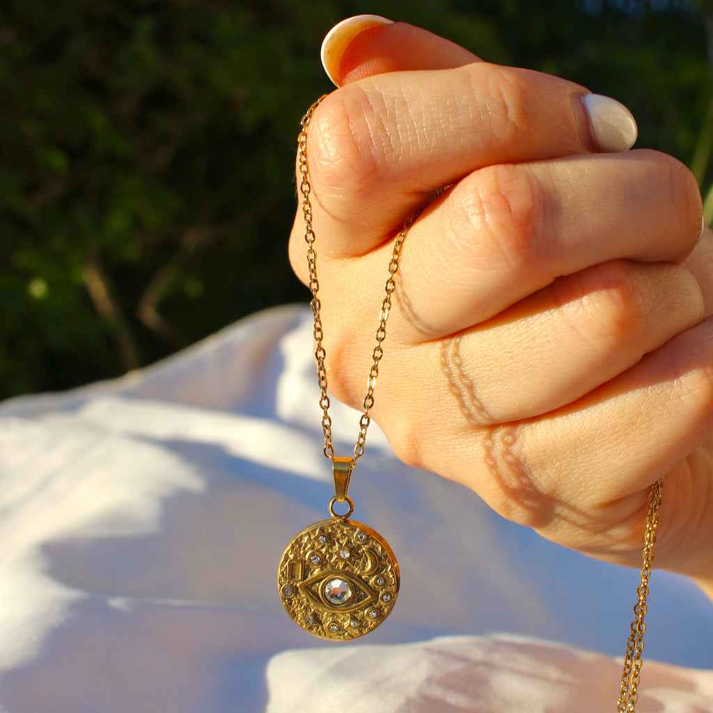 Vintage Style Moon Eye Necklace