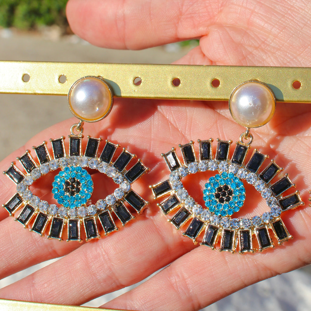 Black Pearl Eye Earrings